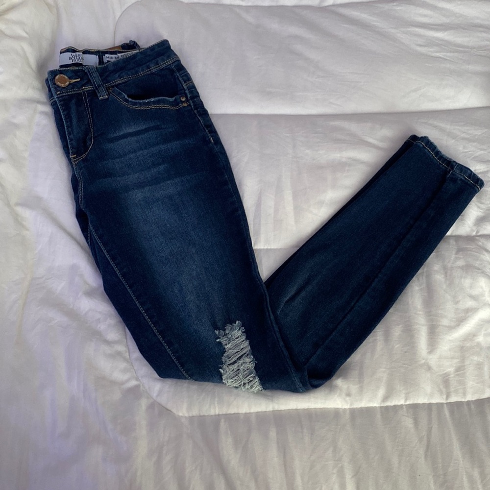 Girls Mid Rise Ripped Skinny Jeans